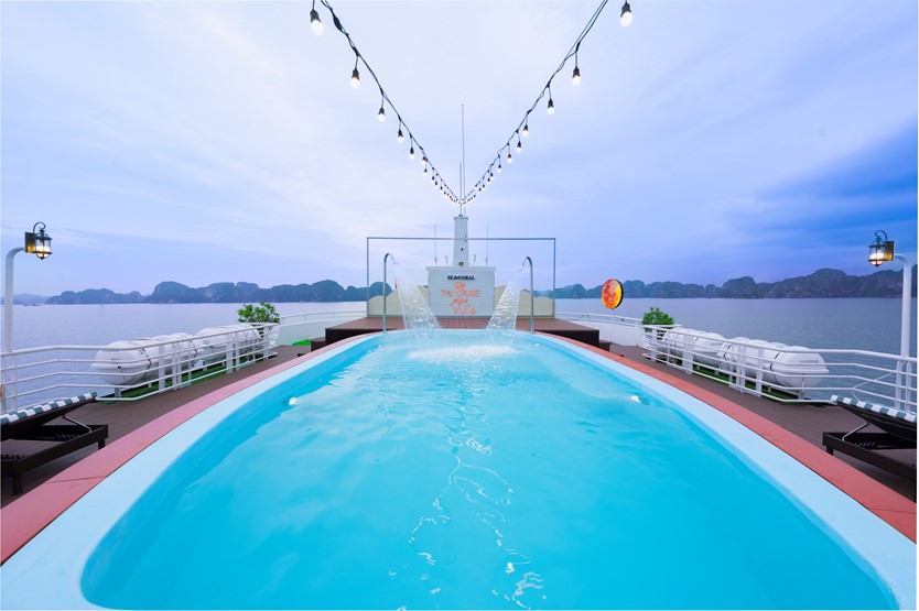 Du thuyền Sea Coral Cruise 5 sao Vịnh Lan Hạ