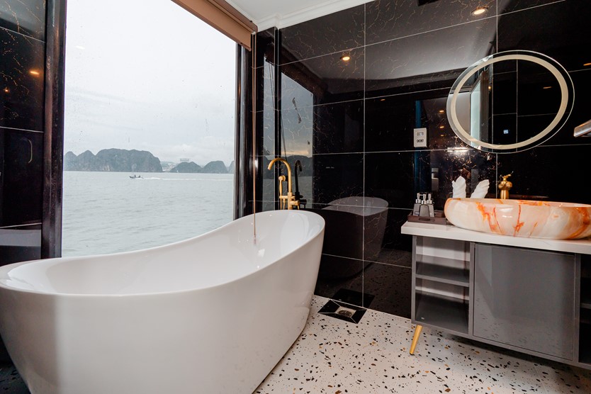 Du thuyền Sea Coral Cruise 5 sao Vịnh Lan Hạ