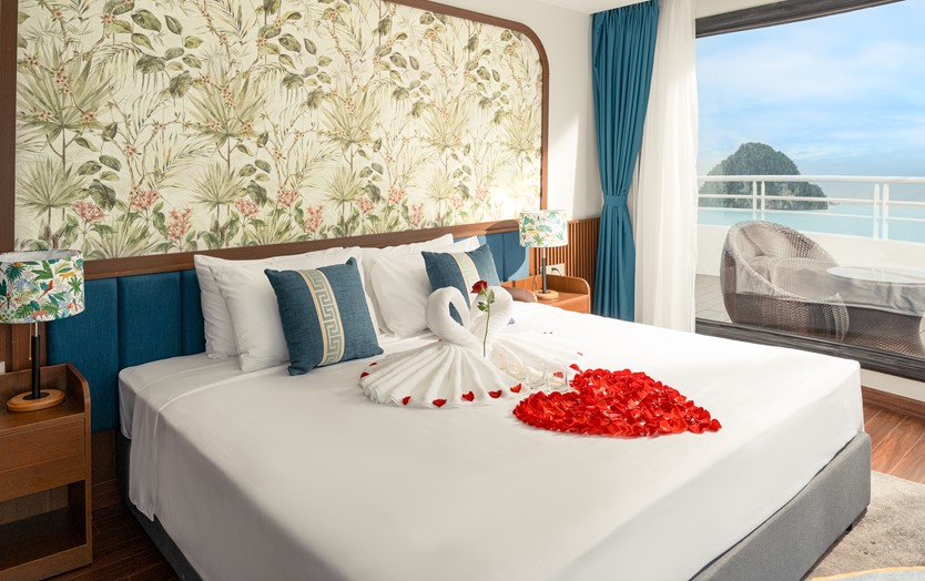 Du thuyền Sea Coral Cruise 5 sao Vịnh Lan Hạ