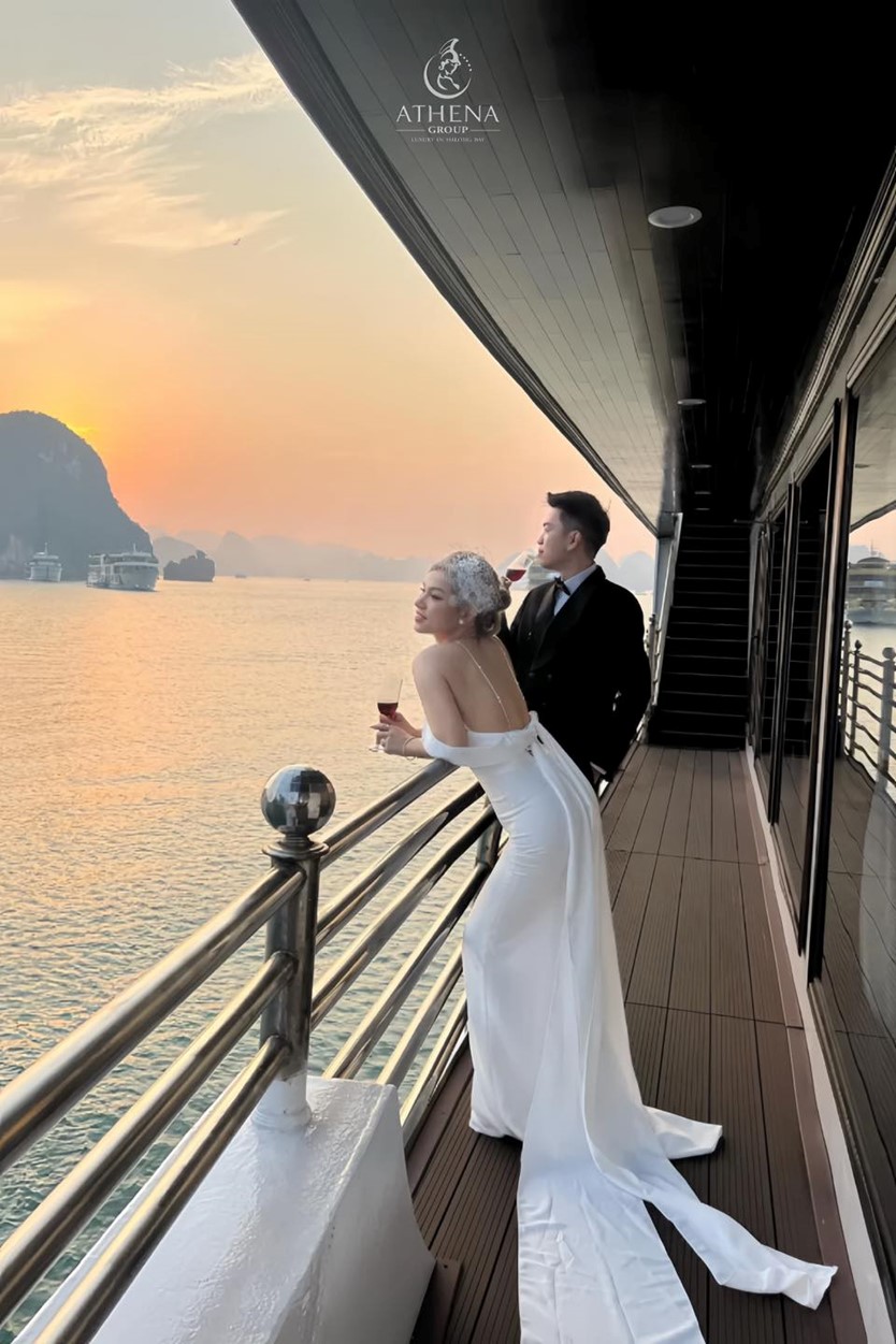 Du thuyền Athena Cruise 5 sao Vịnh Hạ Long