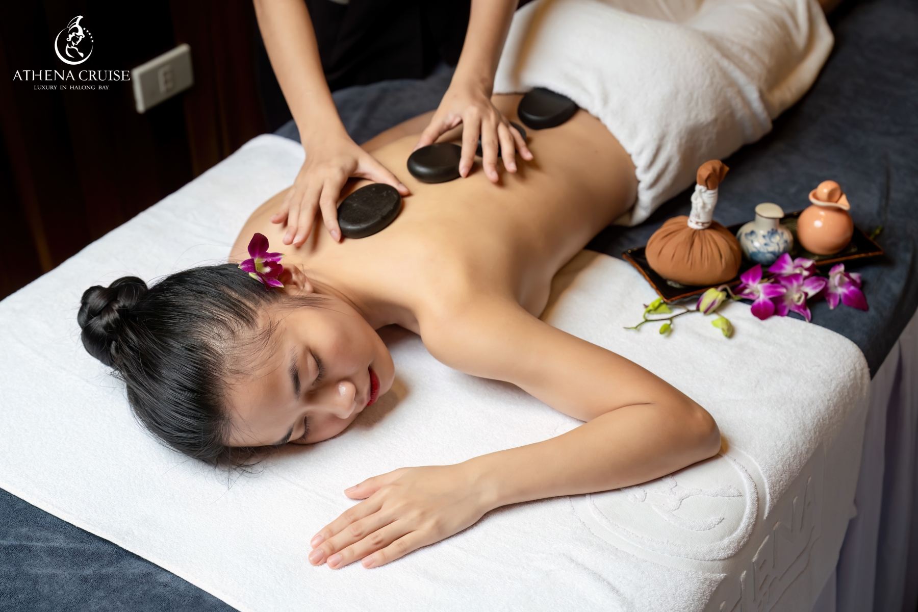 Thư giãn với dịch vụ Massage, spa