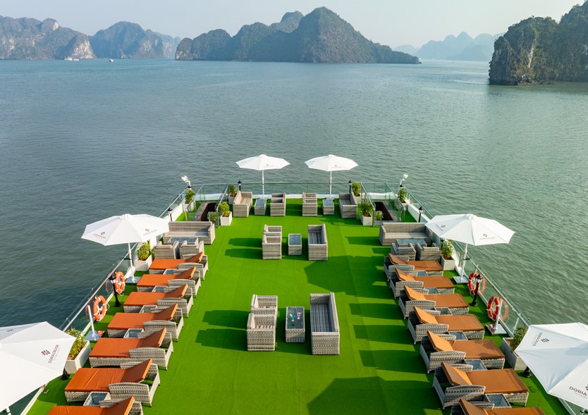Du thuyền Doria Cruise 5 sao Vịnh Lan Hạ