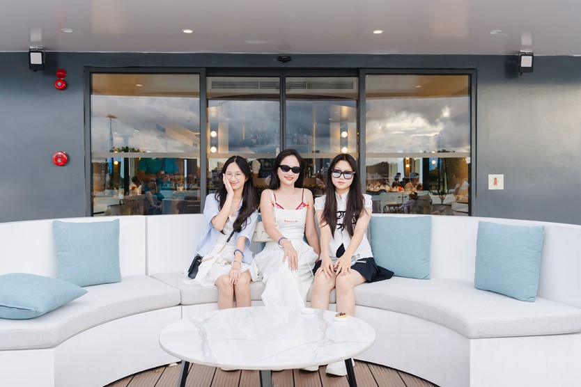 Du thuyền Saquila Yacht Day Cruise 5* tour 1 ngày