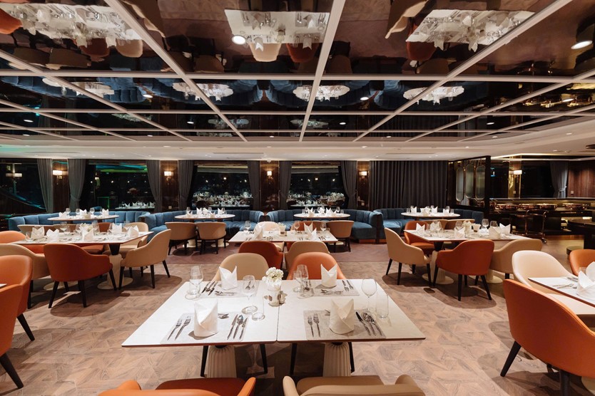 Du thuyền Saquila Yacht Day Cruise 5* tour 1 ngày