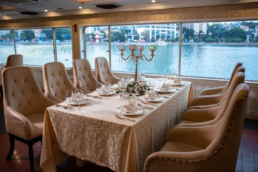 Du thuyền Princess Day Cruise 5* vịnh Hạ Long