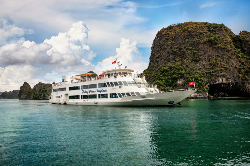 Du thuyền Princess Day Cruise 5* vịnh Hạ Long