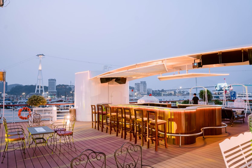 Du thuyền Princess Day Cruise 5* vịnh Hạ Long