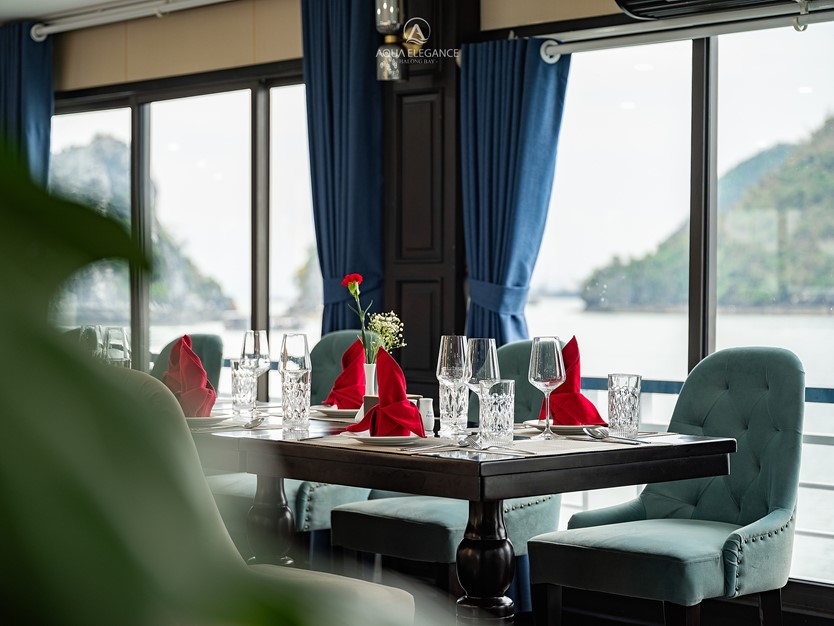 Du thuyền Aqua Elegance 5 sao Vịnh Hạ Long
