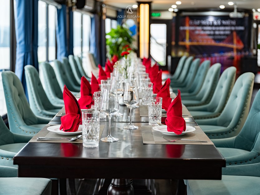 Du thuyền Aqua Elegance 5 sao Vịnh Hạ Long