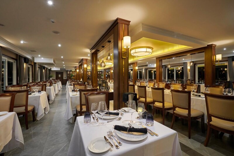 Du thuyền Paradise Legacy 5 sao Vịnh Hạ Long