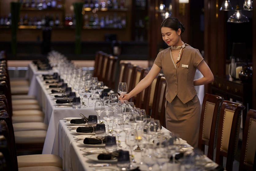 Du thuyền Paradise Legacy 5 sao Vịnh Hạ Long