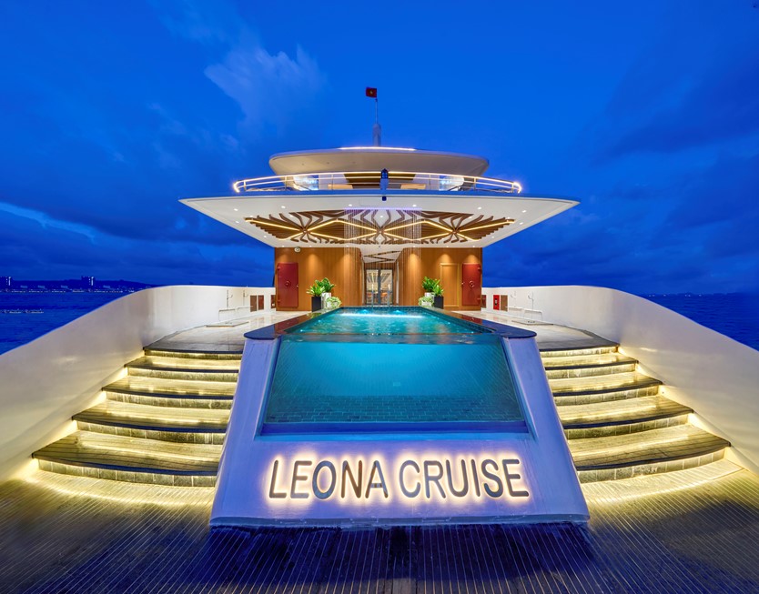 Du thuyền Leona Day Cruise 5* vịnh Hạ Long