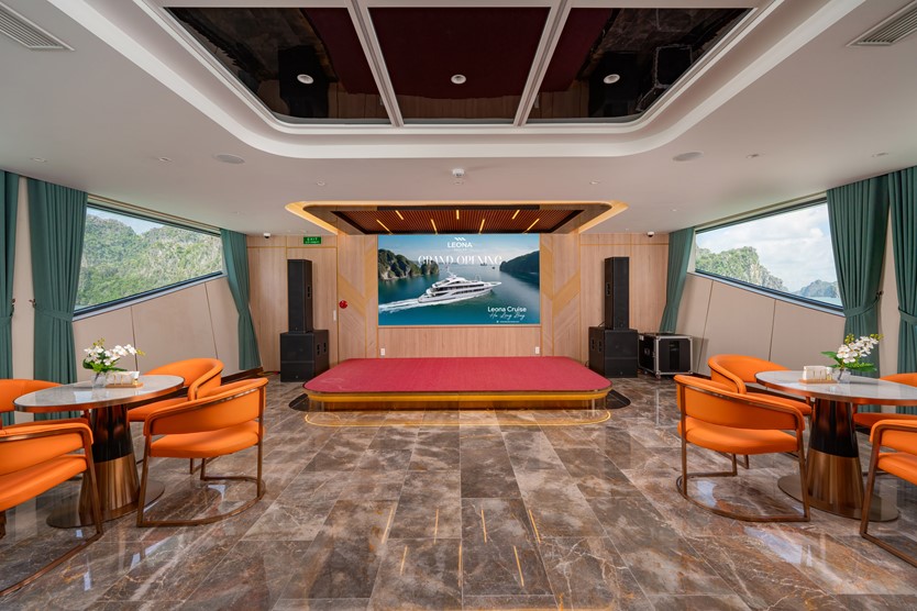 Du thuyền Leona Day Cruise 5* vịnh Hạ Long