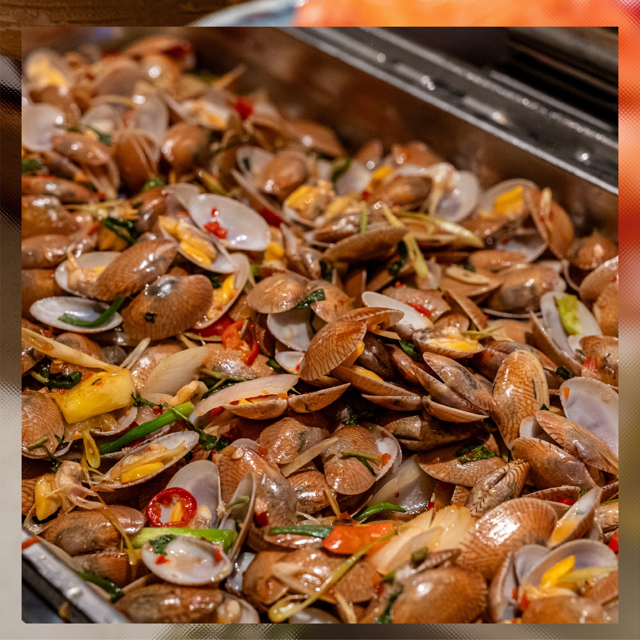 hải sản du thuyền Dolphin Hạ Long