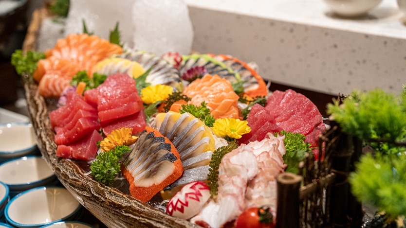 Du thuyền trong ngày 6* Dolphin Halong cruise 