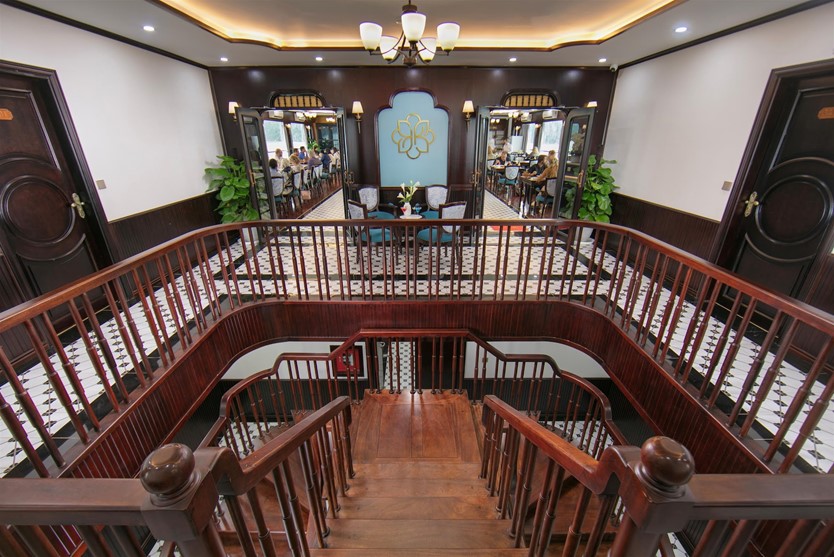 Du thuyền Du Yên 5 sao Vịnh Hạ Long