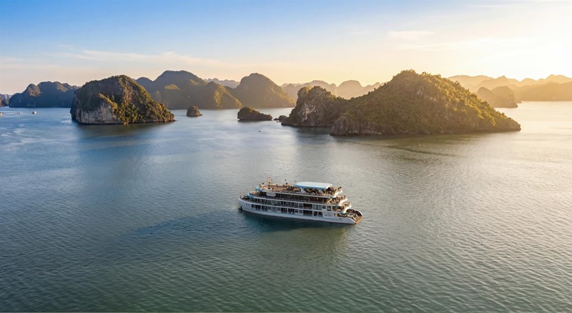 Du thuyền Du Yên 5 sao Vịnh Hạ Long