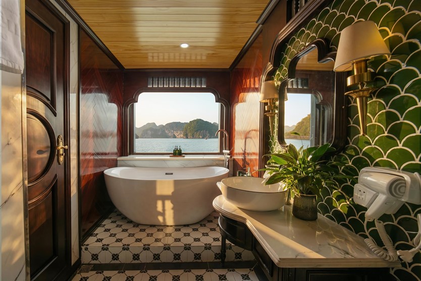 Du thuyền Du Yên 5 sao Vịnh Hạ Long