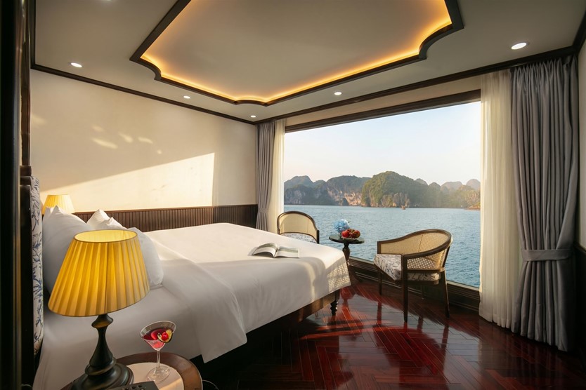 Du thuyền Du Yên 5 sao Vịnh Hạ Long