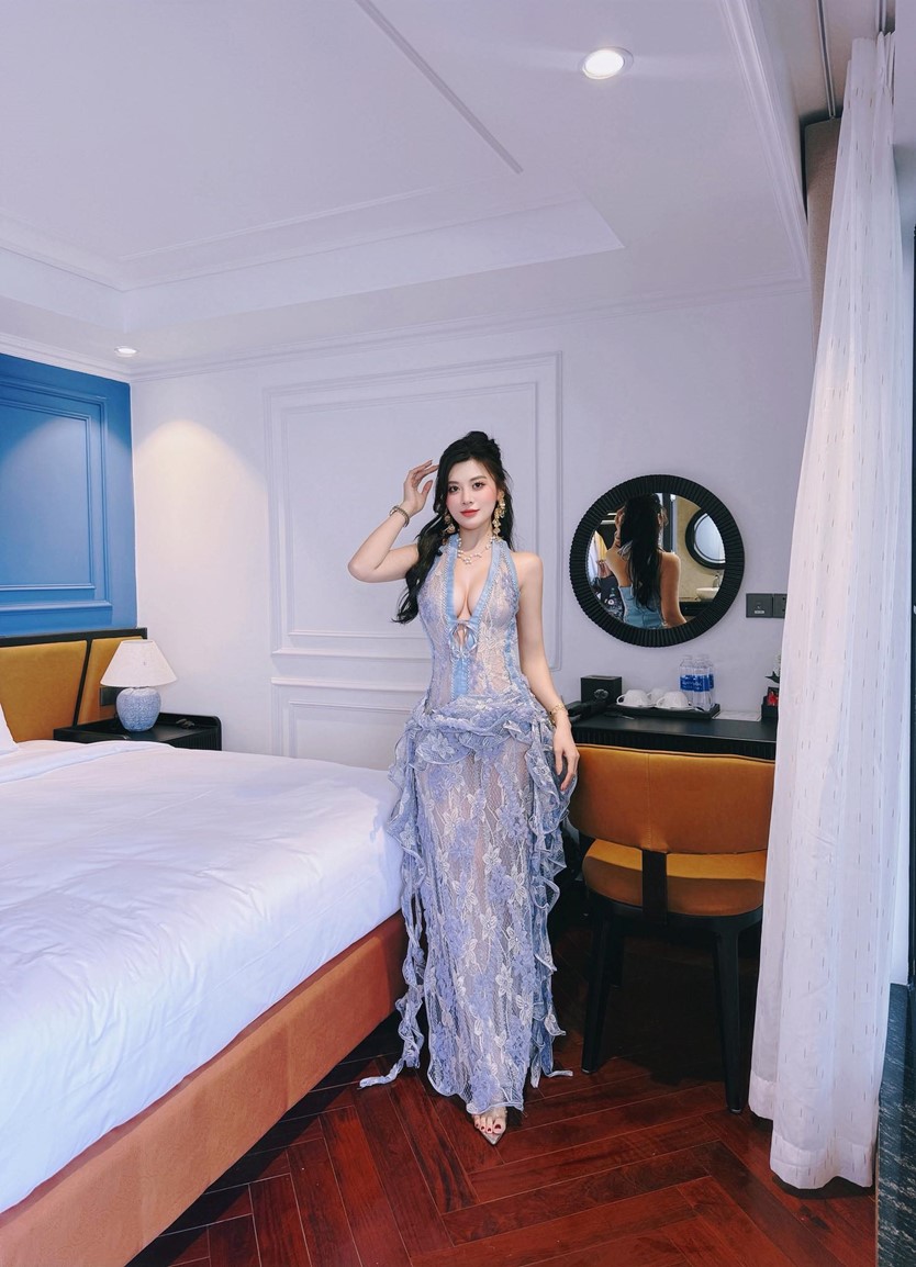 Du thuyền Diana Cruise 6 sao Vịnh Lan Hạ