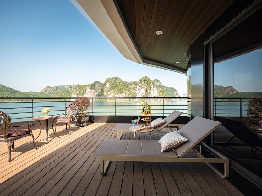 Du thuyền Diana Cruise 6 sao Vịnh Lan Hạ