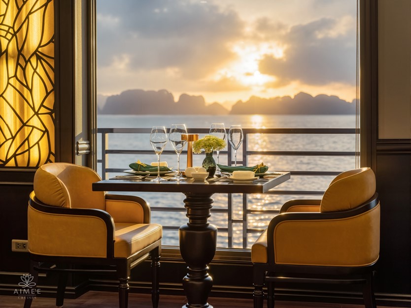 Du thuyền Aime'e 5 sao Vịnh Hạ Long
