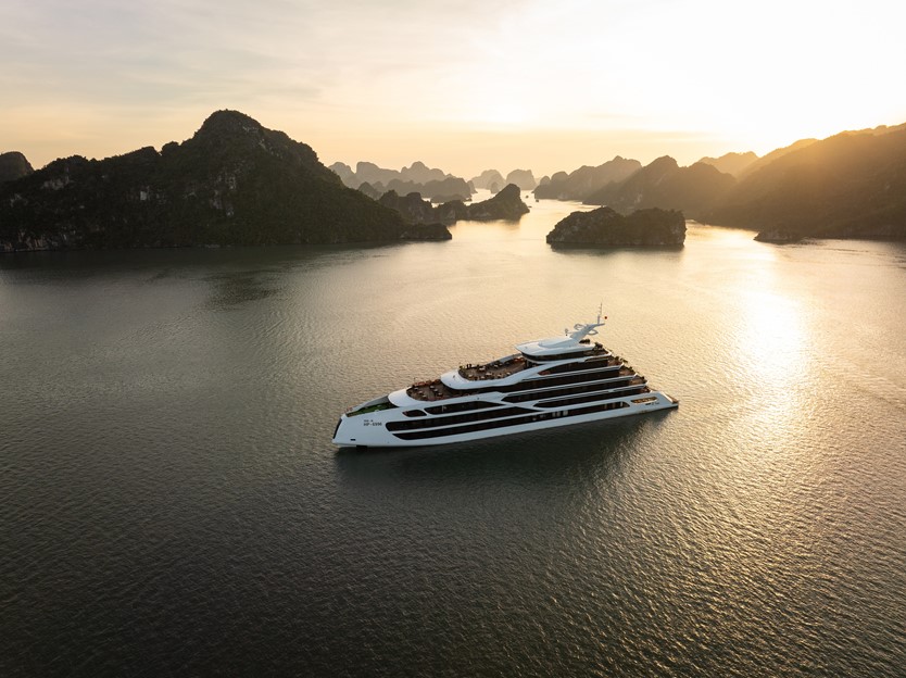 Du thuyền Diana Cruise 6 sao Vịnh Lan Hạ