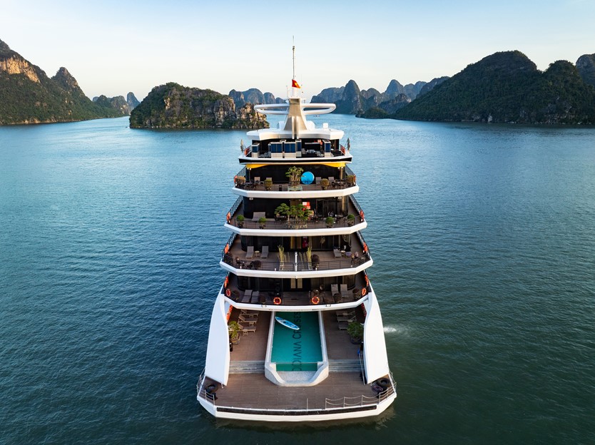 Du thuyền Diana Cruise 6 sao Vịnh Lan Hạ