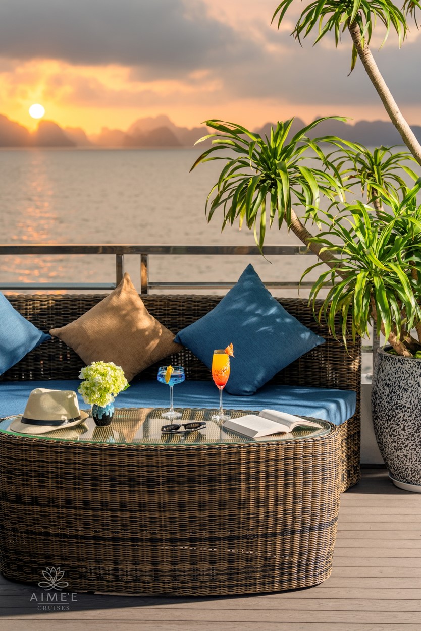 Du thuyền Aime'e 5 sao Vịnh Hạ Long