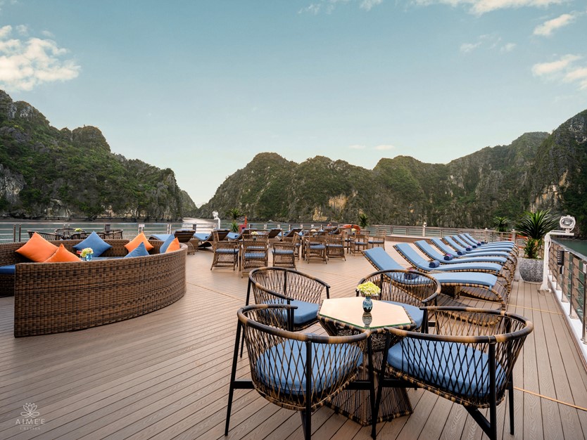 Du thuyền Aime'e 5 sao Vịnh Hạ Long