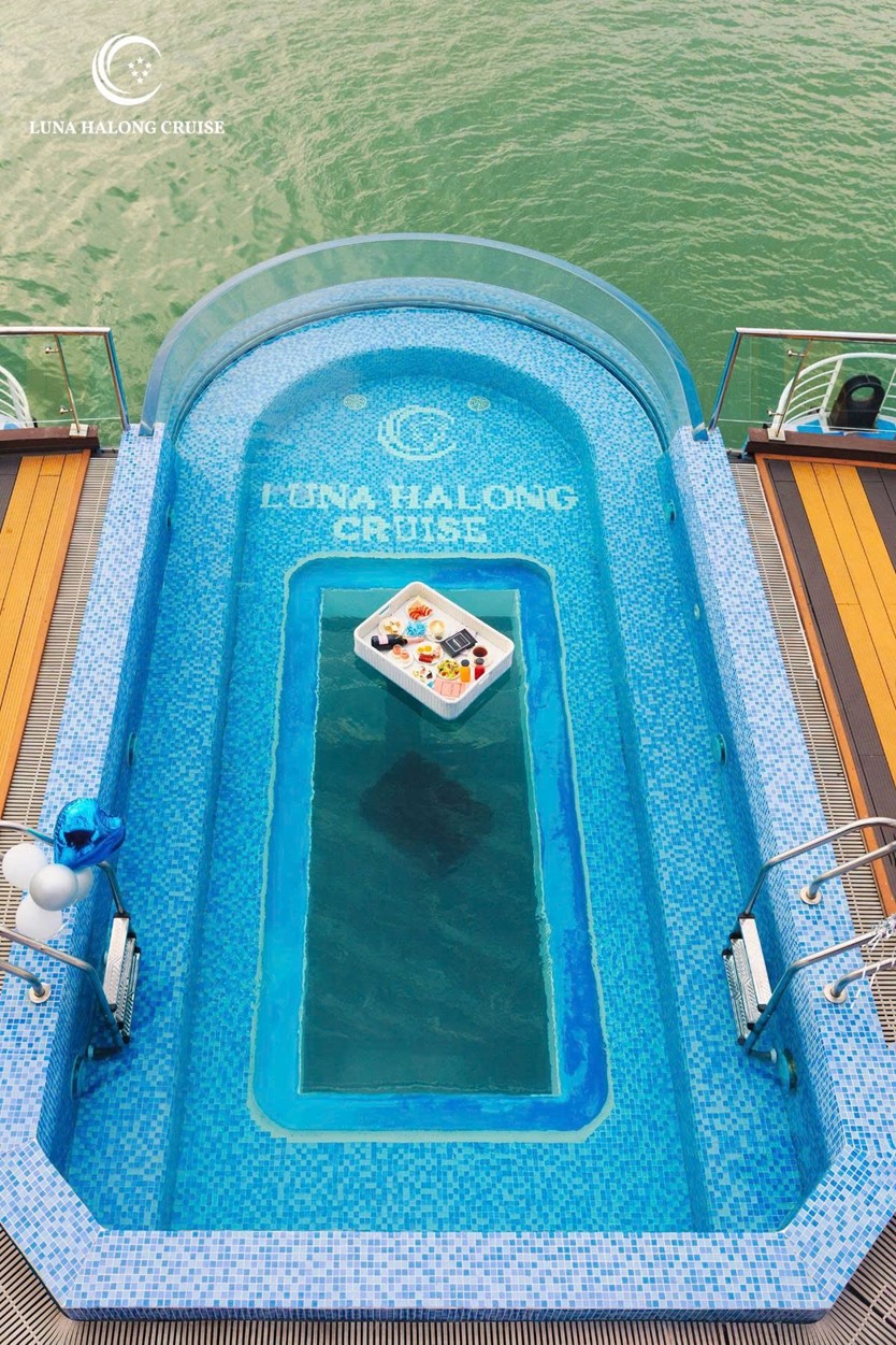 Du thuyền Luna Day Cruise 5* Vịnh Hạ Long