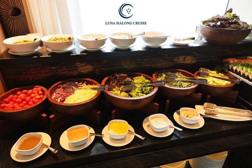 Du thuyền Luna Day Cruise 5* Vịnh Hạ Long
