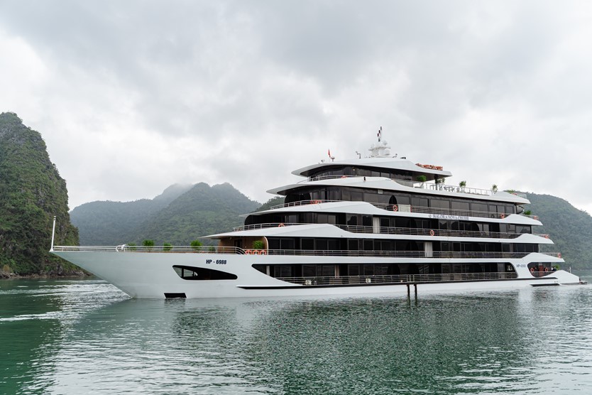 Du thuyền Halora Nova Cruise 5 sao Vịnh Lan Hạ