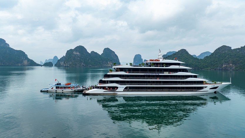Du thuyền Halora Nova Cruise 5 sao Vịnh Lan Hạ
