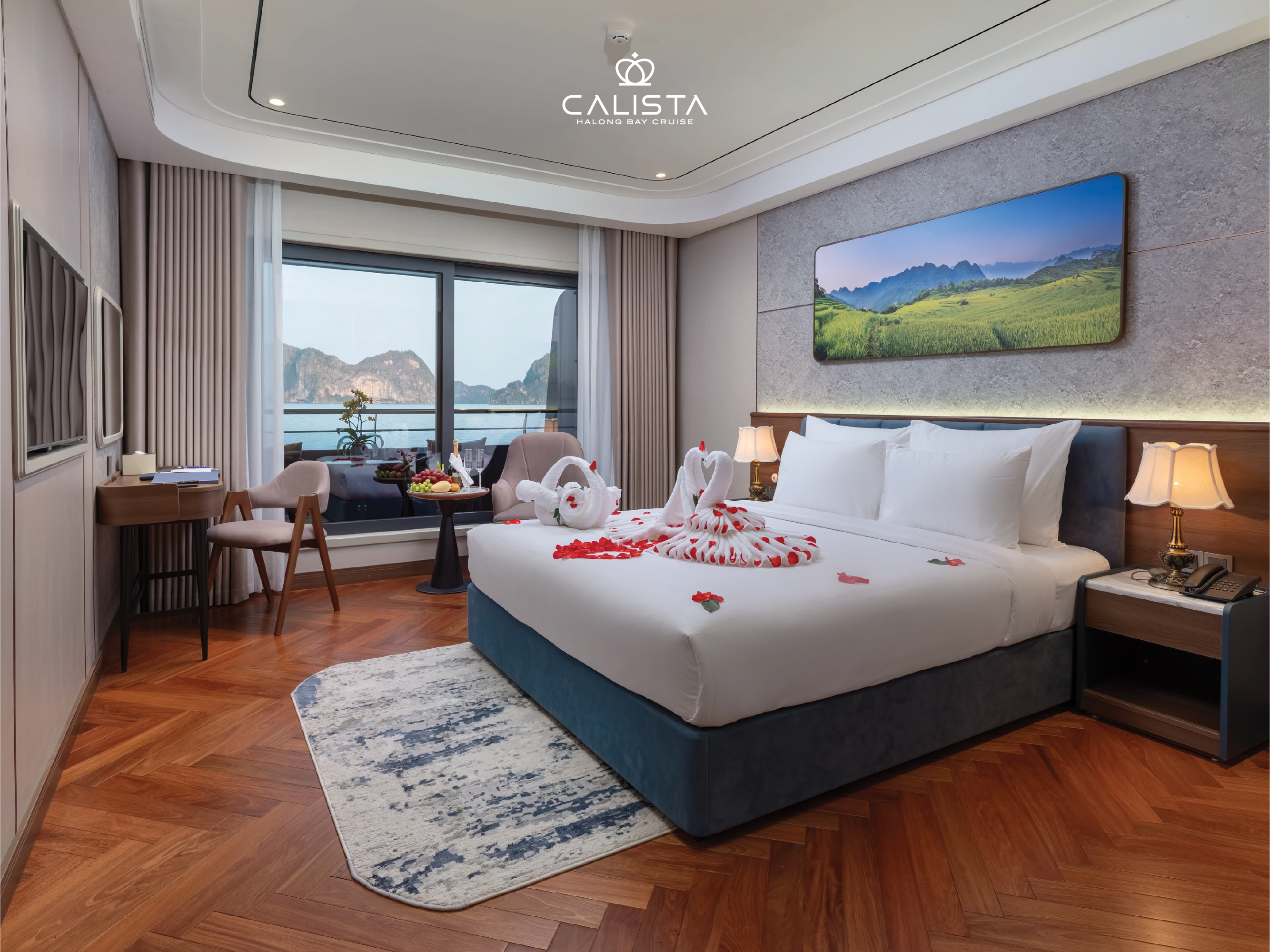 Phòng Calista Bay • Số lượng phòng: 10 phòng | Diện tích: 32m2 • Vị trí: Tầng 1 với ban công riêng và bồn tắm
