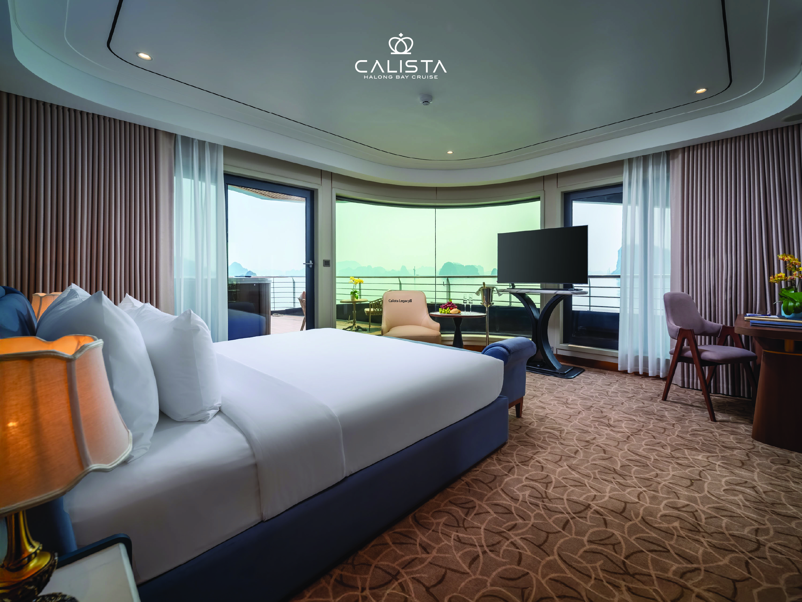 Phòng Calista Majesty • Số lượng phòng: 2 phòng | Diện tích: 78m2 • Vị trí: Tầng 3 với ban công riêng, bồn tắm và bể sục jacuzzi