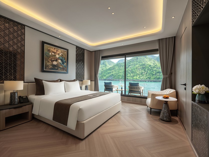 Du thuyền Azura Cruise 6 sao Vịnh Lan Hạ