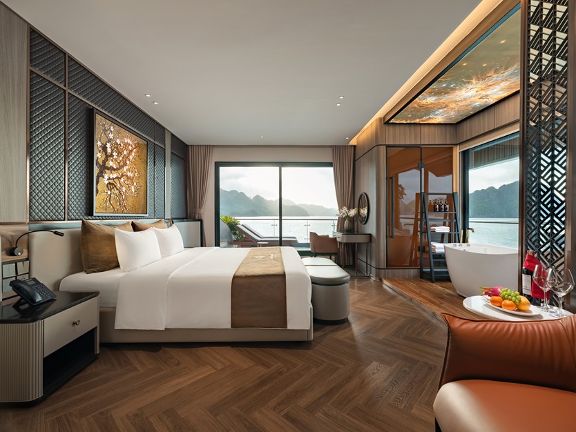 Du thuyền Azura Cruise 6 sao Vịnh Lan Hạ