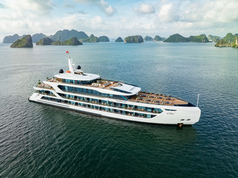Du thuyền Azura Cruise 6 sao Vịnh Lan Hạ