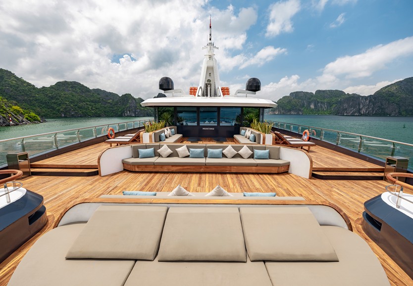 Du thuyền Azura Cruise 6 sao Vịnh Lan Hạ