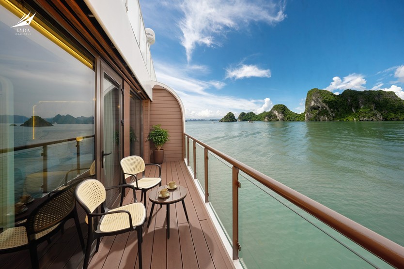 Du thuyền Lyra Grandeur 6 sao Vịnh Lan Hạ