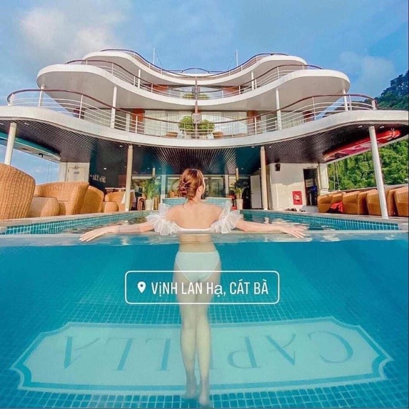 Du thuyền Capella Cruise 5 sao Lan Hạ