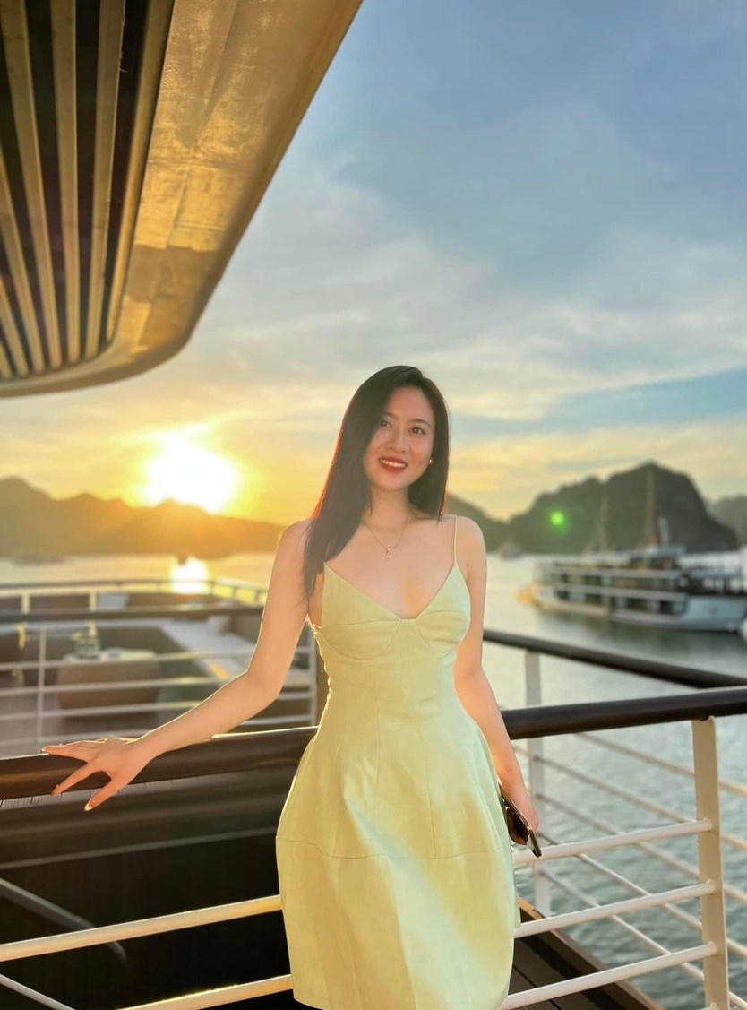 Du thuyền Capella Cruise 5 sao Lan Hạ