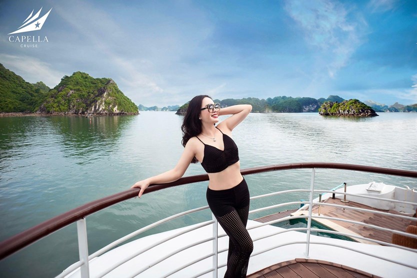 Du thuyền Capella Cruise 5 sao Lan Hạ