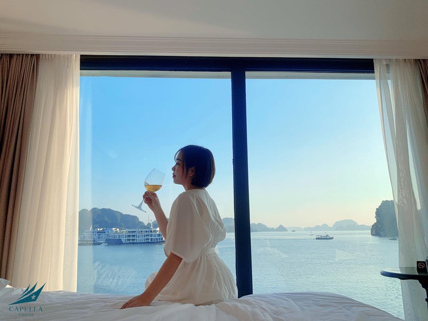 Du thuyền Capella Cruise 5 sao Lan Hạ