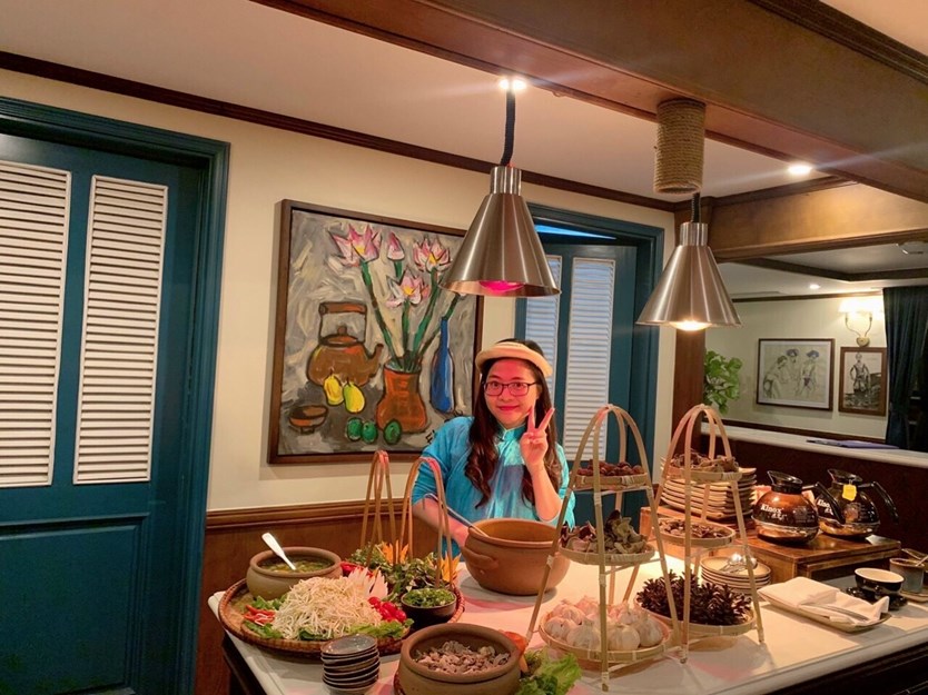 Du thuyền Heritage Bình Chuẩn 5 sao vịnh Lan Hạ