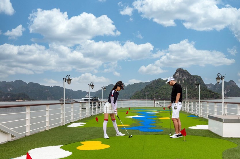 Du thuyền Mon Cheri cruise 5 sao vịnh Lan Hạ