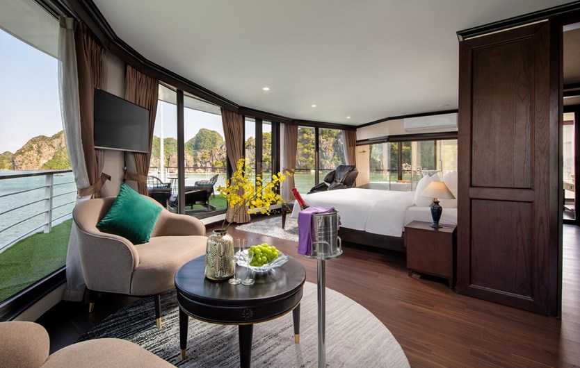 Du thuyền Mon Cheri cruise 5 sao vịnh Lan Hạ