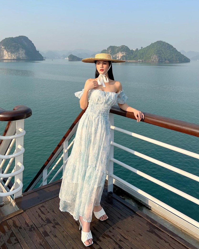 Du thuyền Paradise Elegance 5 sao vịnh Hạ Long