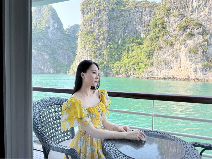 Du thuyền Paradise Elegance 5 sao vịnh Hạ Long